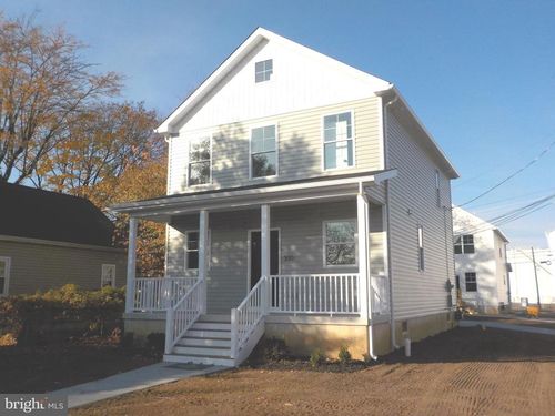 300 Lincoln Ave, PAULSBORO, NJ, 08066-1131 | Card Image