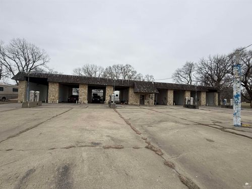 927 Grant Ave, Junction City, KS, 66441 | Card Image