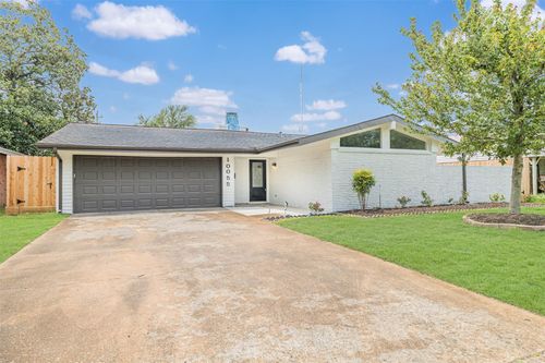 10055 Larston St, Houston, TX, 77055-6003 | Card Image