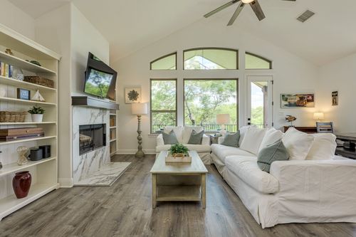 433 Venture Boulevard S, Point Venture, TX, 78645 | Card Image