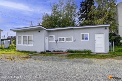 15-728 E 8th Avenue, Anchorage, AK, 99501 | Card Image