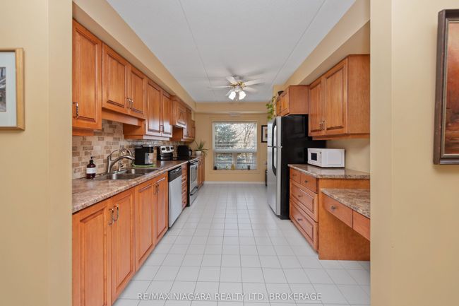 206 - 6704 Thorold Stone Rd, Condo with 2 bedrooms, 2 bathrooms and 1 parking in Niagara Falls ON | Image 8