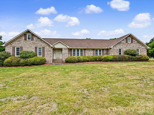 4165 Wrangler Dr Sw, Concord, NC, 28027-3966 | Card Image