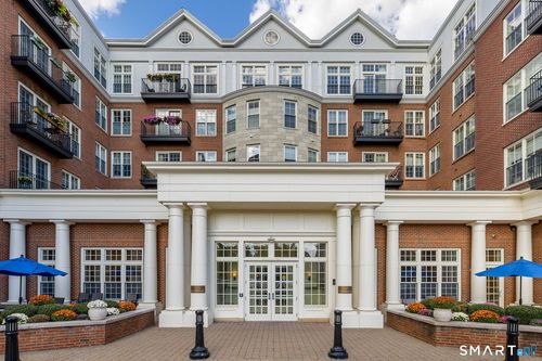 205-85 Memorial Rd, West Hartford, CT, 06107-2457 | Card Image