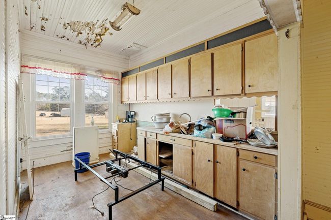 5838 Highway 92, House other with 3 bedrooms, 1 bathrooms and null parking in Enoree SC | Image 6