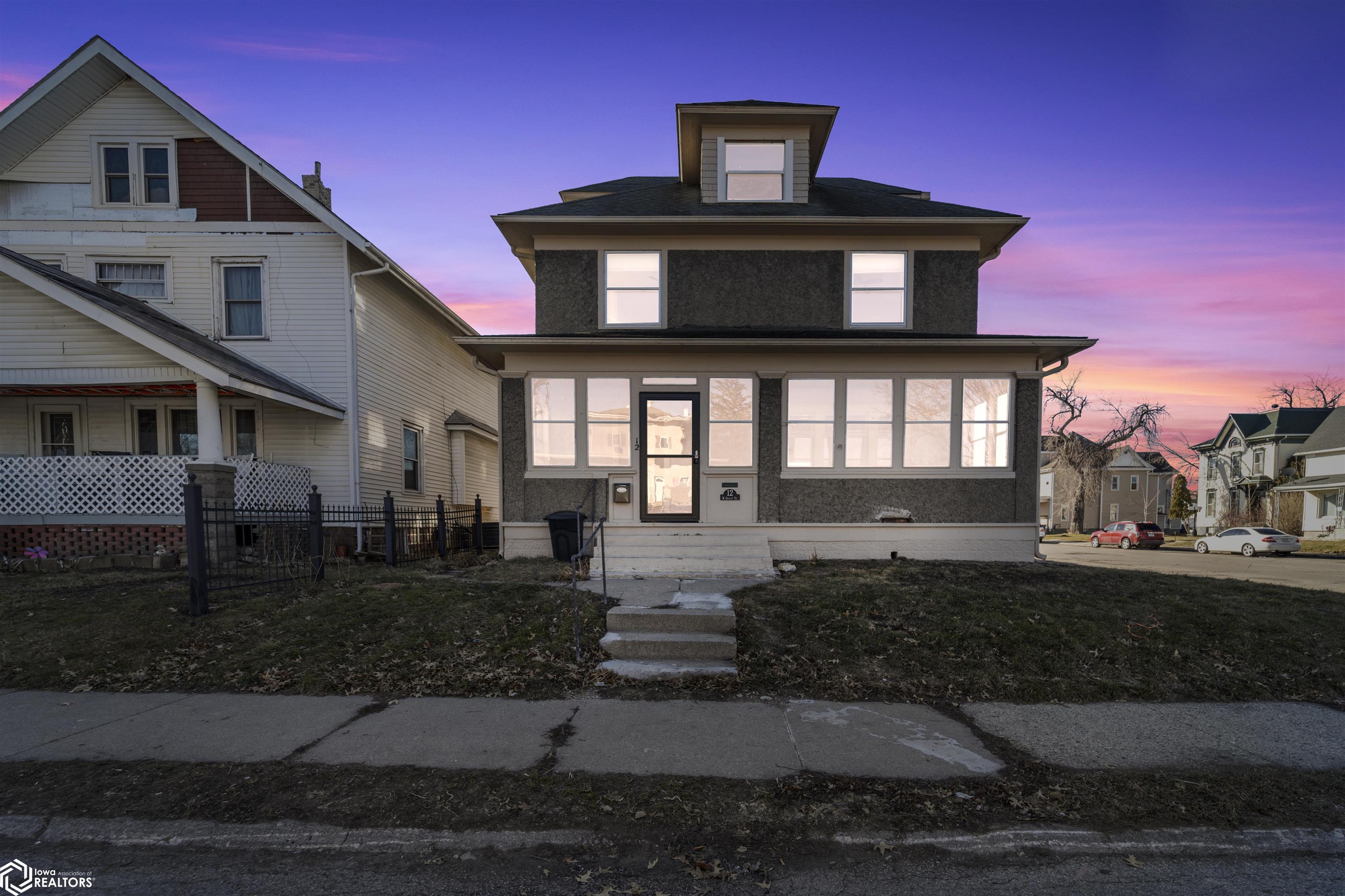 Grant St, Marshalltown, IA 50158
