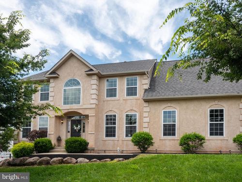 582 Championship Dr, HARLEYSVILLE, PA, 19438-2177 | Card Image