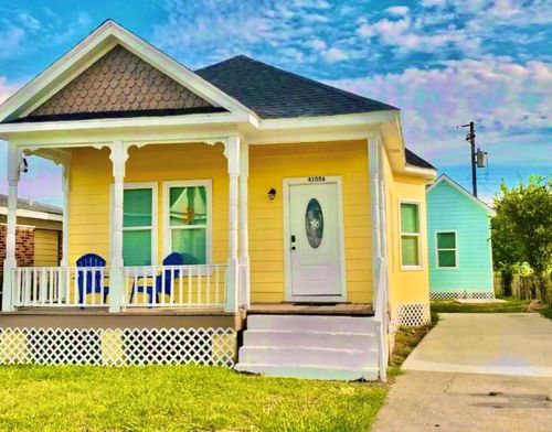 4105 Avenue M, Galveston, TX, 77550-3944 | Card Image