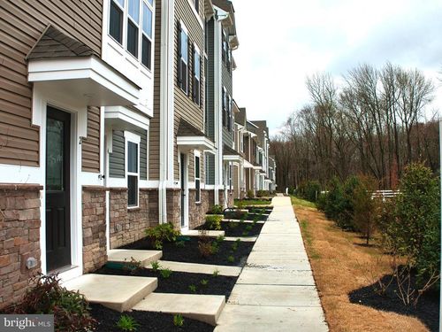2 Sidney Ln, STRATFORD, NJ, 08084-1472 | Card Image
