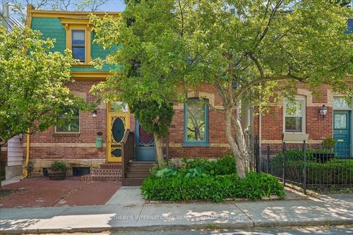 452 Sumach St, Toronto, ON, M4X1V7 | Card Image