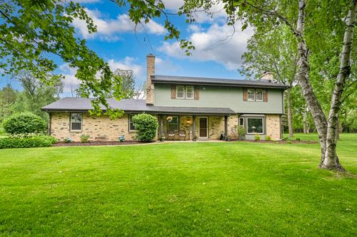 10848 N Pebble Ln, Mequon, WI, 53092-5829 | Card Image