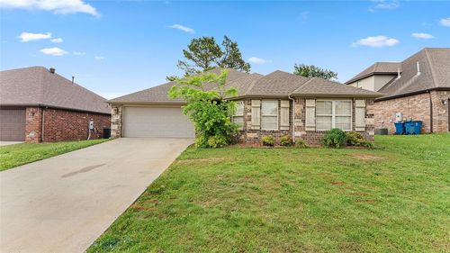 106 Ne Larkspur Ln, Bentonville, AR, 72712-5620 | Card Image