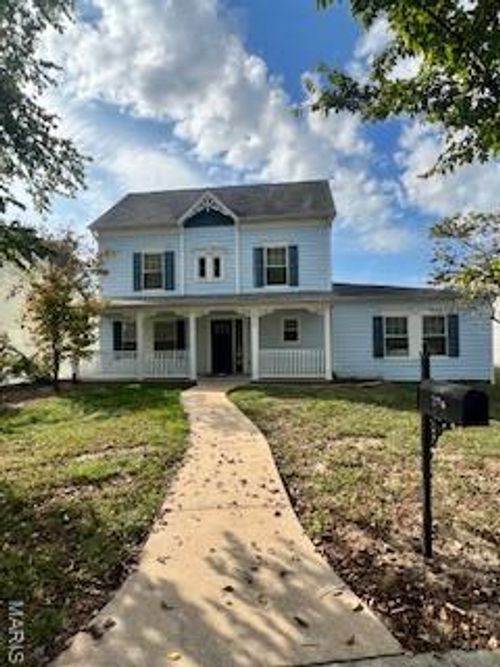 274 Montesano Park Dr, Imperial, MO, 63052-2473 | Card Image