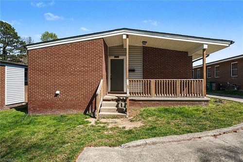 b-511 Saunders Place, High Point, NC, 27260 | Card Image