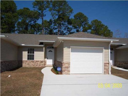 e-713 N Park Blvd, Fort Walton Beach, FL, 32547-1010 | Card Image