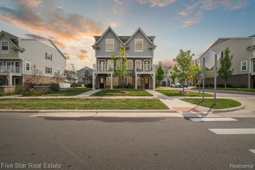 72-540 Parkdale Lane, Ferndale, MI, 48220 | Card Image