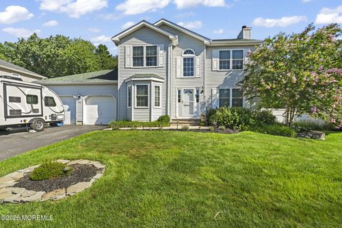 52 Diamond Ln, Howell, NJ, 07731-1872 | Card Image