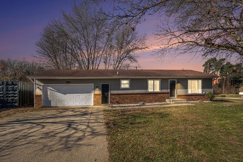 8035 48th Ave, Hudsonville, MI, 49426-8621 | Card Image