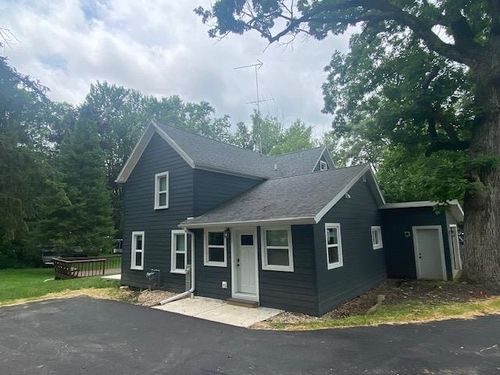 S5687 Old Lake Rd, Baraboo, WI, 53913-8821 | Card Image