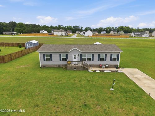 203 Magnolia Dr, Stella, NC, 28582-9770 | Card Image