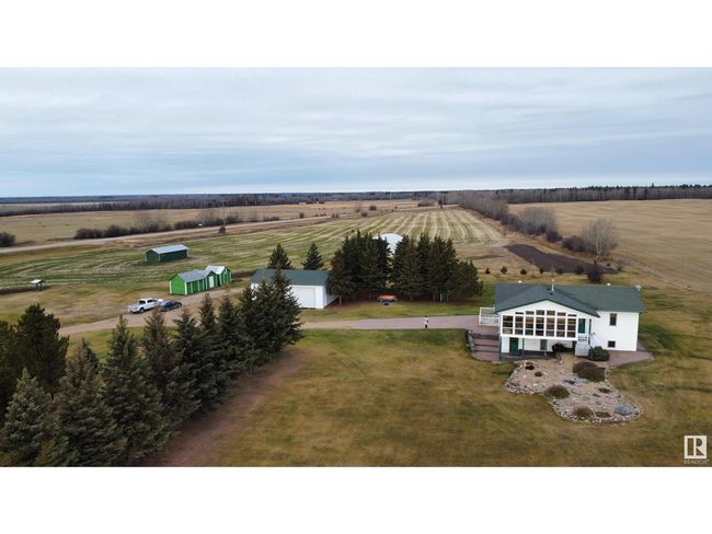 240048 Township Road 630, House other with 6 bedrooms, 4 bathrooms and null parking in Rochester AB | Image 45