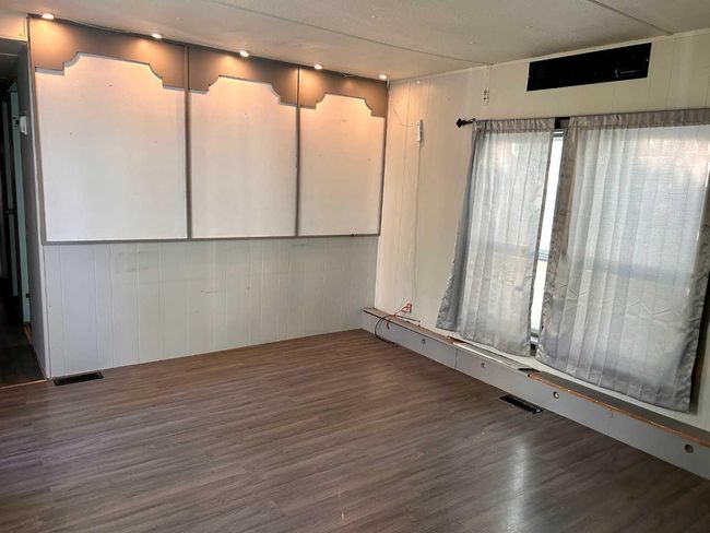 5039 53 St, House other with 2 bedrooms, 1 bathrooms and 3 parking in Islay AB | Image 7