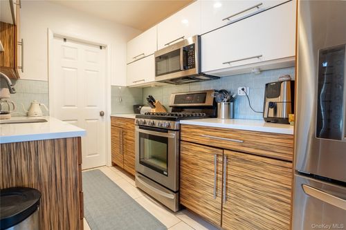 apt-6e-211-10 18th Ave, Bayside, NY, 11360-1505 | Card Image