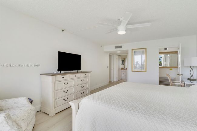 APT-311 - 1300 S Highway A1a, Condo with 2 bedrooms, 2 bathrooms and null parking in Jupiter FL | Image 24