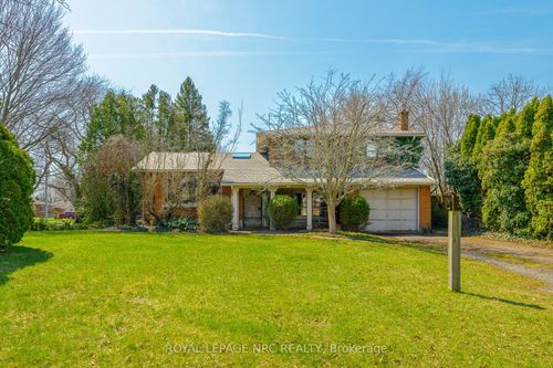 20 Old Coach Road, St Catharines, ON, L2N2P3 | Card Image