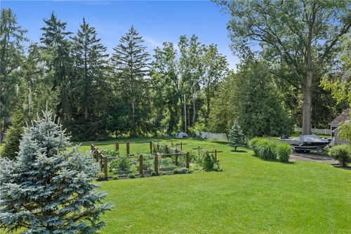 103 French Rd, Rochester, NY, 14618-3821 | Card Image