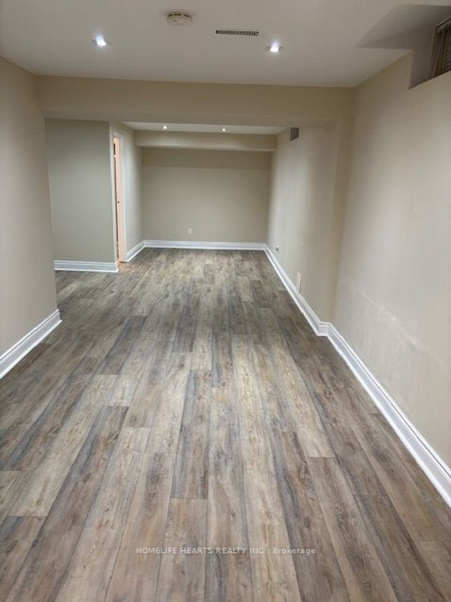 712 Kaiser Dr, House other with 1 bedrooms, 1 bathrooms and null parking in Mississauga ON | Image 4