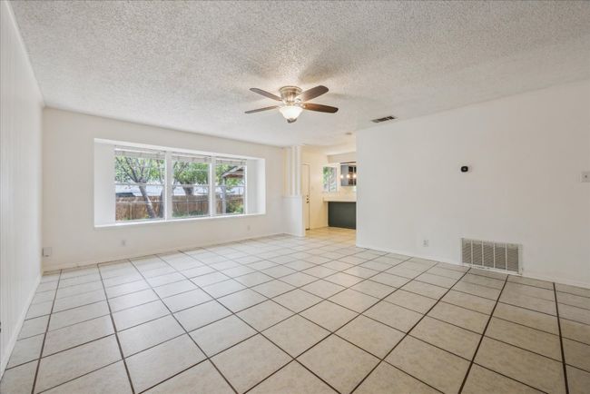 Living Room | Image 5