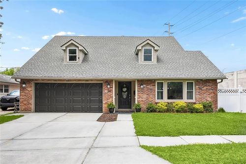 101 Country Club Dr, New Orleans, LA, 70124-1143 | Card Image