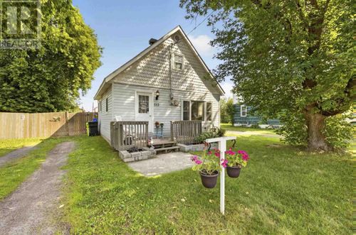 112 Vivian Ave, Sault Ste. Marie, ON, P6C2G1 | Card Image