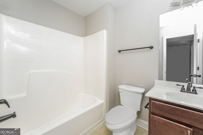 4948 Longview Run, House other with 3 bedrooms, 3 bathrooms and 2 parking in Decatur GA | Image 13