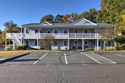 60 - 60 Senior Drive, Condo with 1 bedrooms, 1 bathrooms and 1 parking in Monroe CT | Image 1