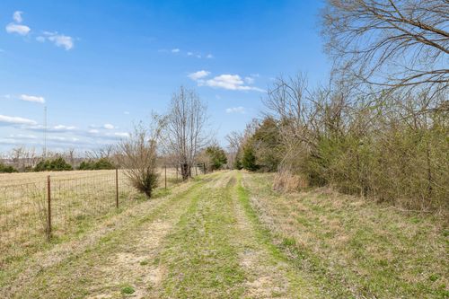 6200 Pinewood Rd, Nunnelly, TN, 37137-2522 | Card Image