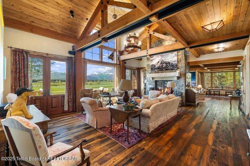 2780 Raptor View Ln, Jackson, WY, 83001-9546 | Card Image