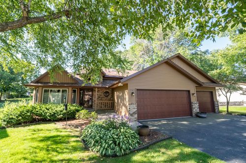12405 52nd Ave N, Plymouth, MN, 55442-1881 | Card Image