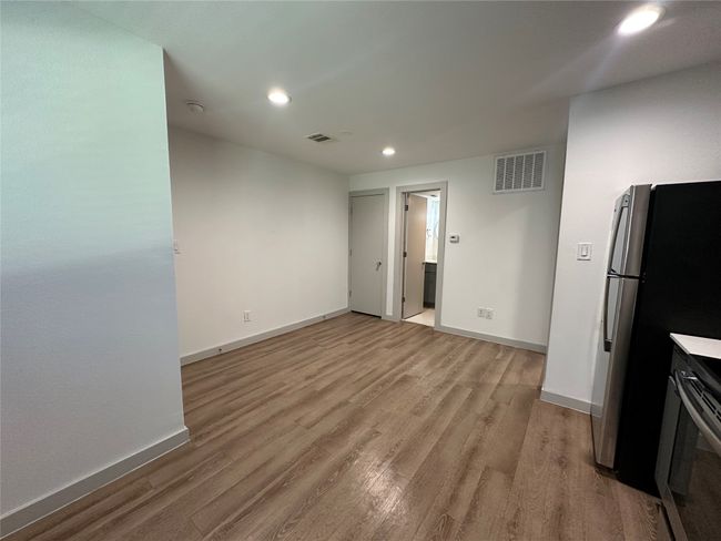 APT-109 - 4526 Munger Ave, Condo with 1 bedrooms, 1 bathrooms and null parking in Dallas TX | Image 9