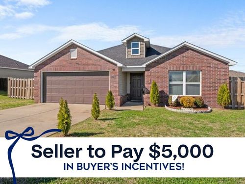 888 Nw Evans Cir, Bentonville, AR, 72713-3135 | Card Image