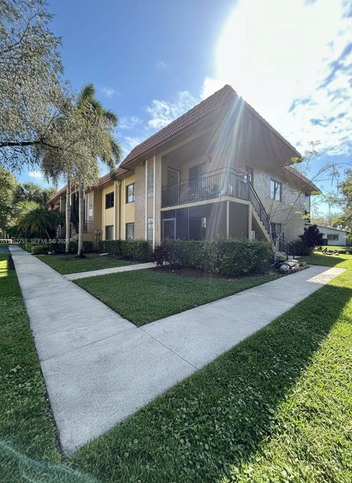 apt-106-439 Lakeview Dr, Weston, FL, 33326-2452 | Card Image