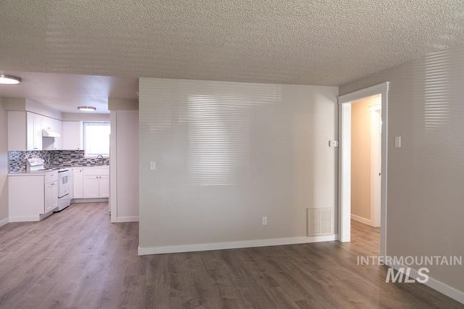 APT-2 - 1133 Fortner St, Condo with 3 bedrooms, 1 bathrooms and null parking in Ontario OR | Image 6