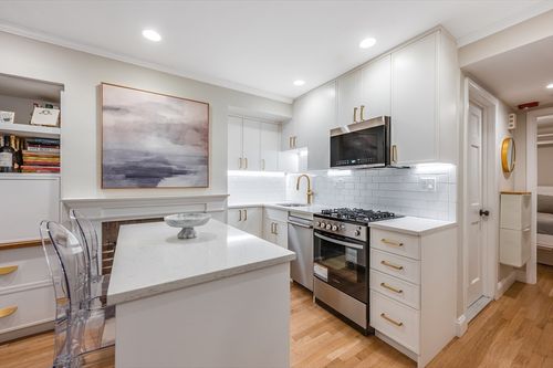 45h-45 1/2 Garden Street, Boston, MA, 02114 | Card Image