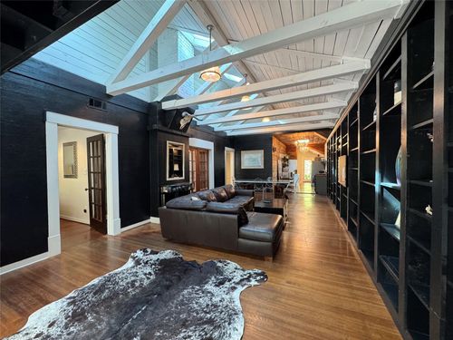 4204 Stanford St, Houston, TX, 77006-5518 | Card Image