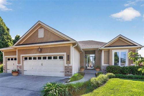 11107 N Madison Ct, Kansas City, MO, 64155-1058 | Card Image