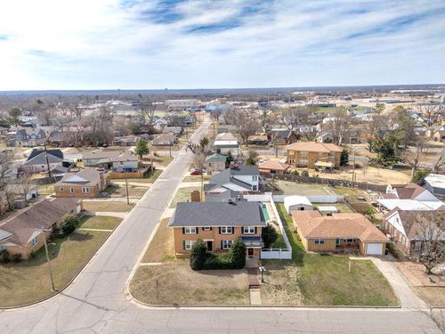 1002 Jefferson Place, Shawnee, OK, 74801 | Card Image