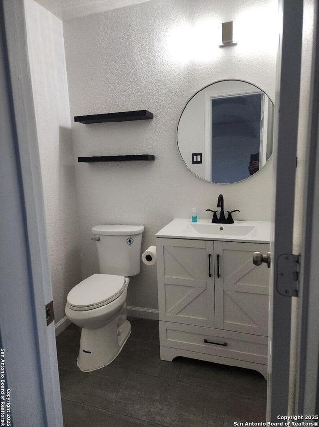 321 Hinge Loop, House other with 3 bedrooms, 3 bathrooms and null parking in Cibolo TX | Image 12