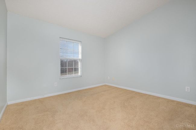 5406 Scarletoak Dr, Condo with 2 bedrooms, 2 bathrooms and null parking in Cincinnati OH | Image 11