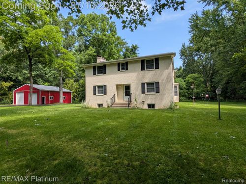 1430 Dauner Rd, Fenton, MI, 48430-1562 | Card Image